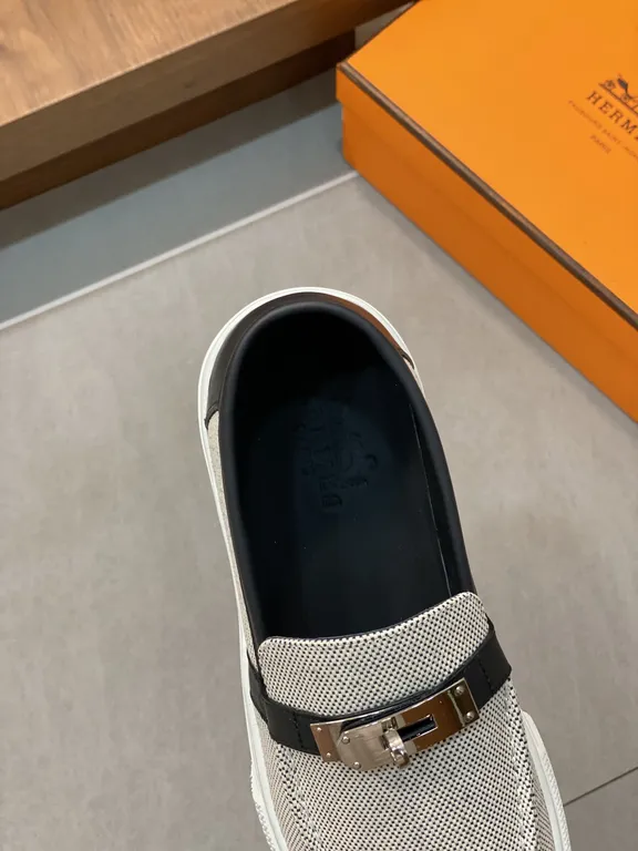 Hermes Shoe 